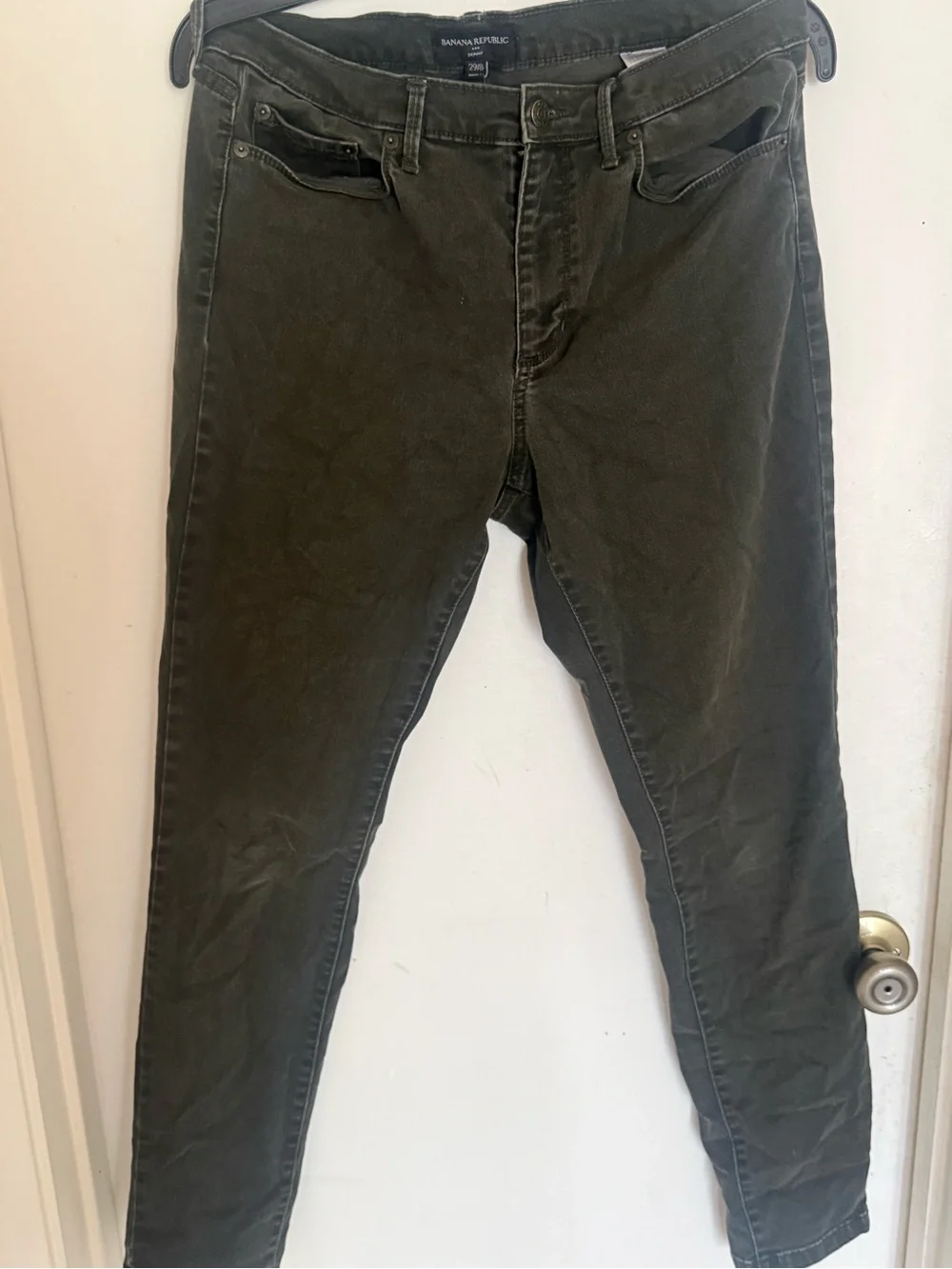 Banana Republic Men’s Olive Skinny Jeans